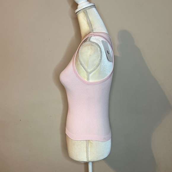 ⭐️Elodie Pink Sleeveless Women's Top - Picture 3 of 5